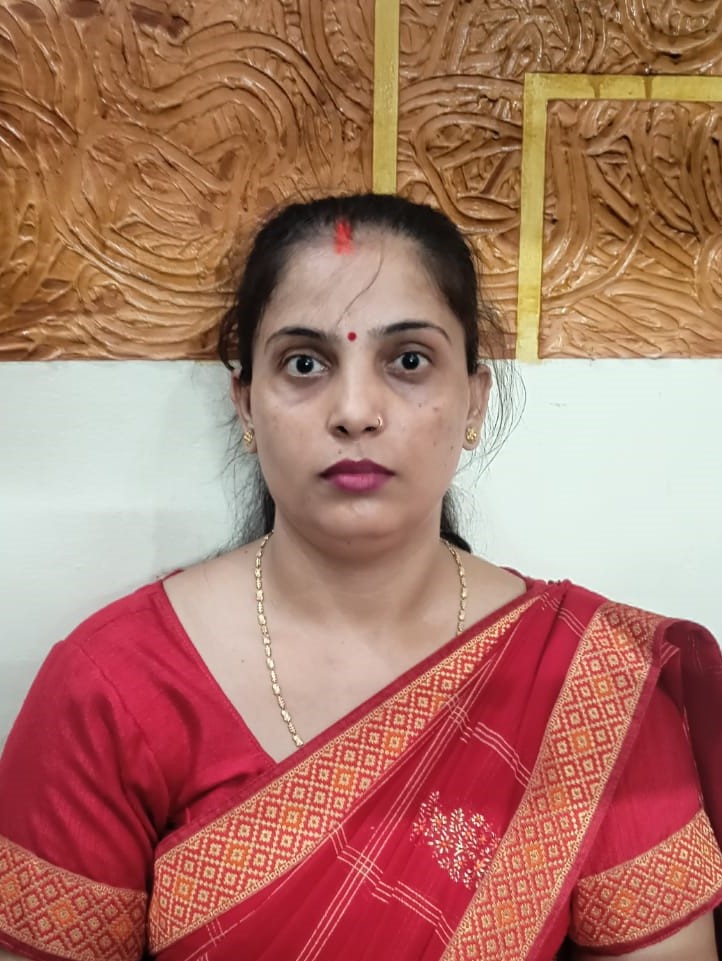 SMT. KHUSHBOO PATHAK